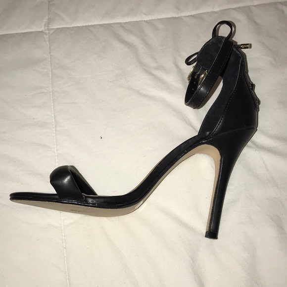 Chinese Laundry Black Heels - Picture 3 of 5